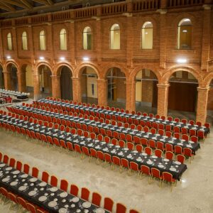 Imagen una cena para un congreso / convención